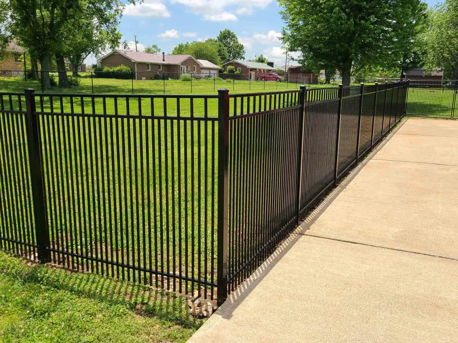 Aluminum fence middle tennessee fence company 121725 23