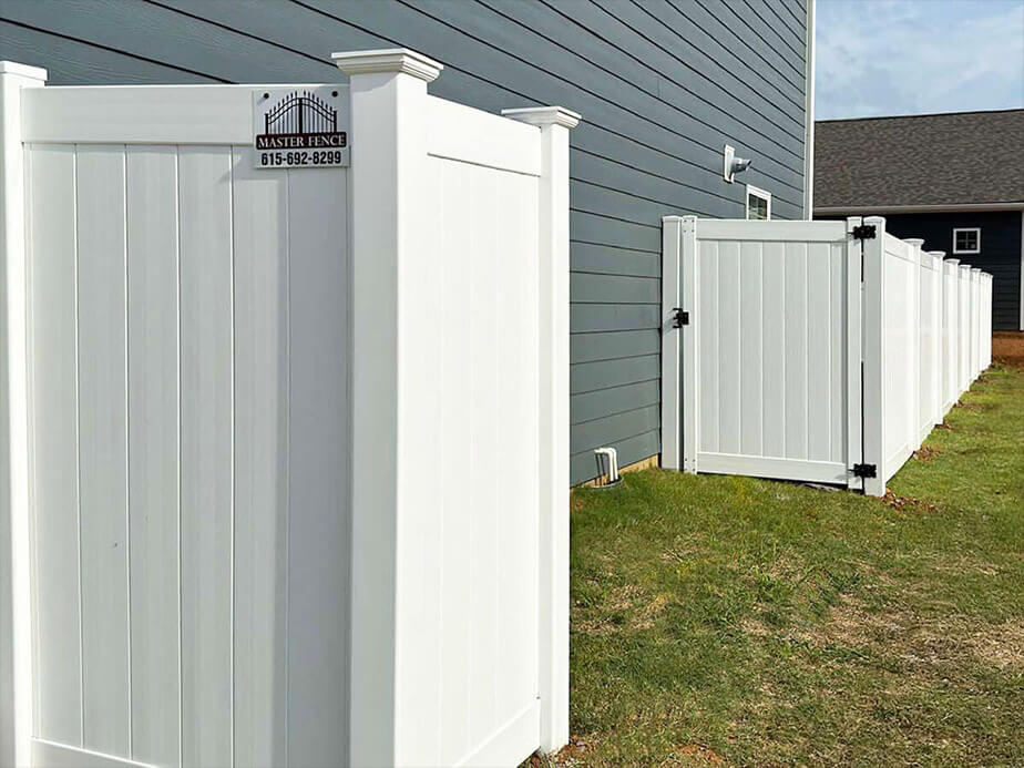 Vinyl Fence Contractor in Middle Tennessee