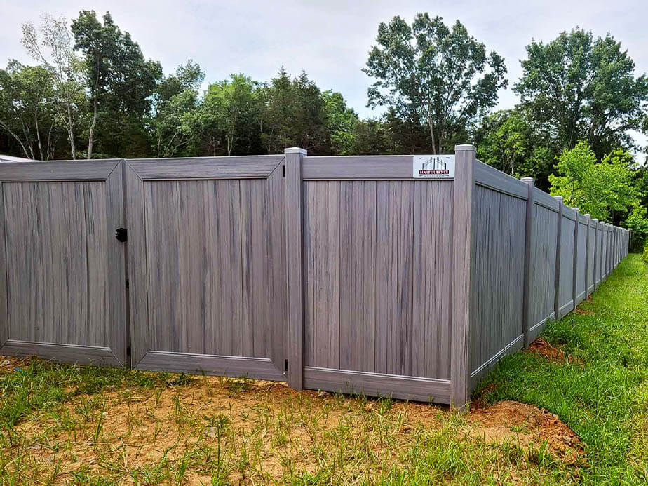 Murfreesboro Tennessee vinyl privacy fencing